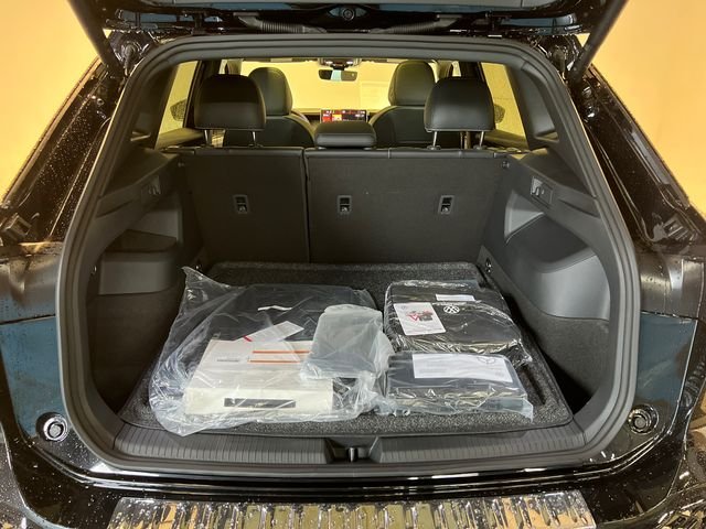 New 2026 Black Volkswagen 2.0T SE R-Line Black image 5