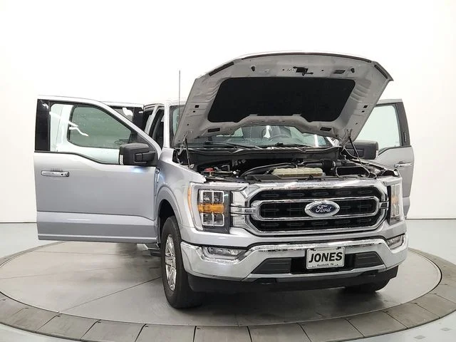 Used 2022 Silver Ford XLT image 10