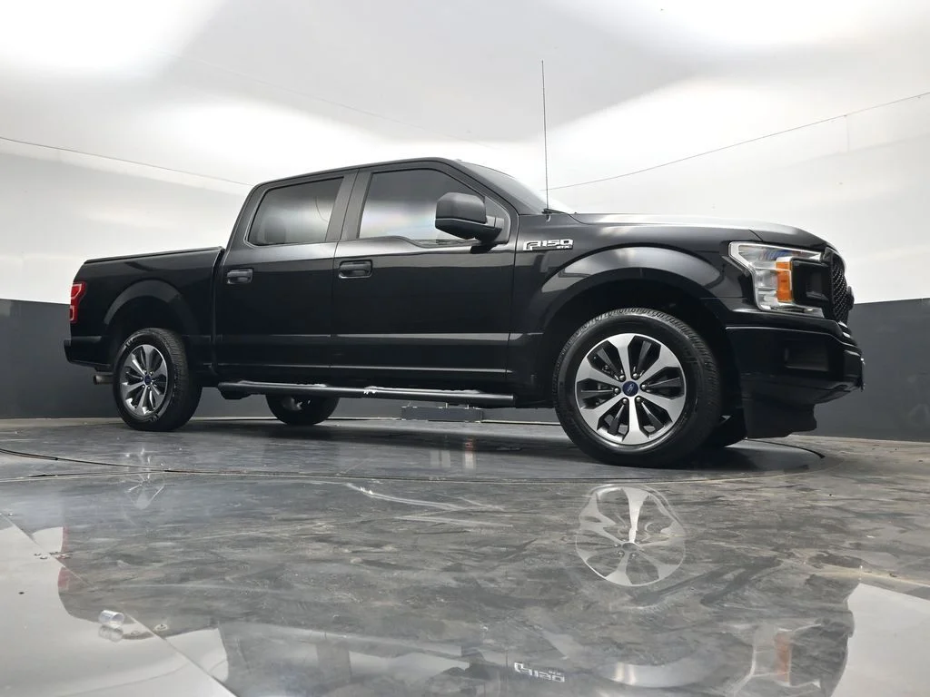 Used 2019 Black Ford XL image 30