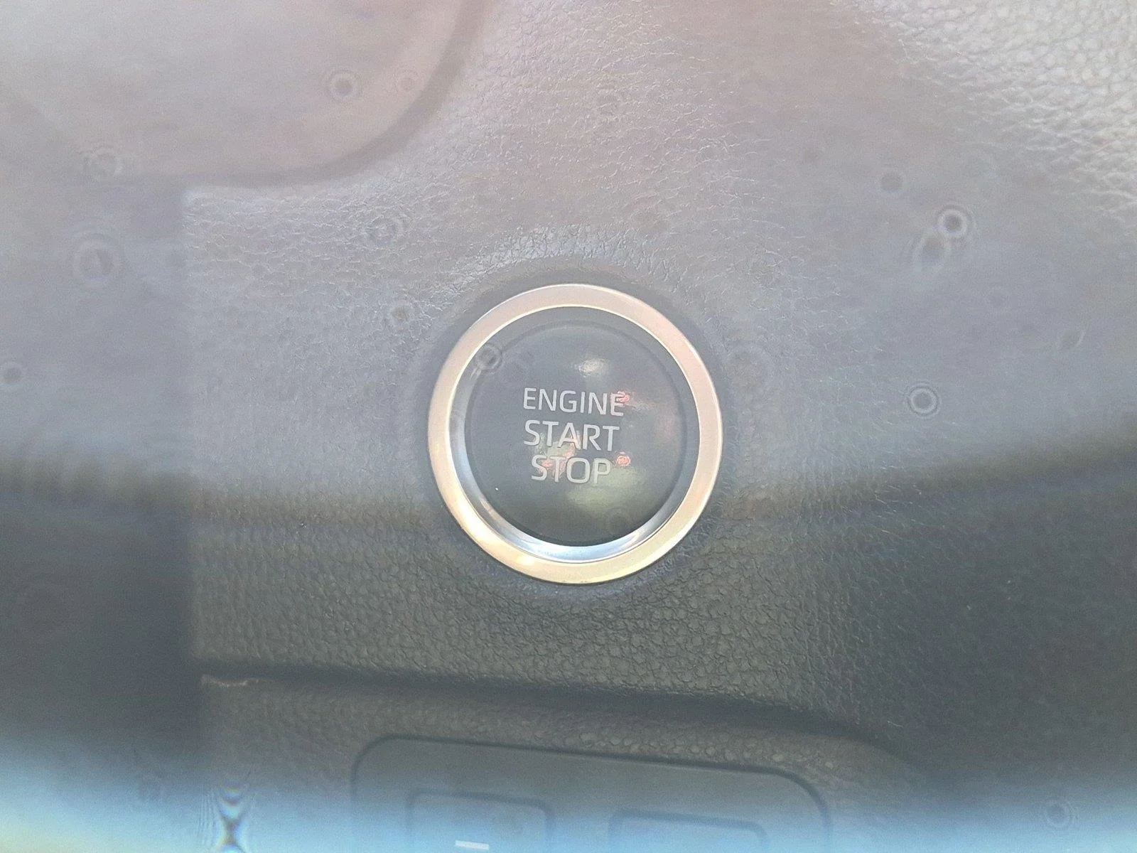 Used 2022  Toyota SR5 image 29