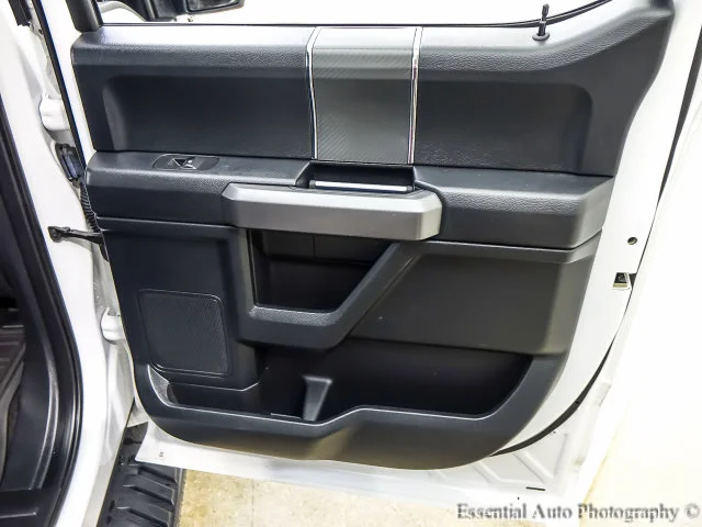 Used 2020 White Ford XLT image 24