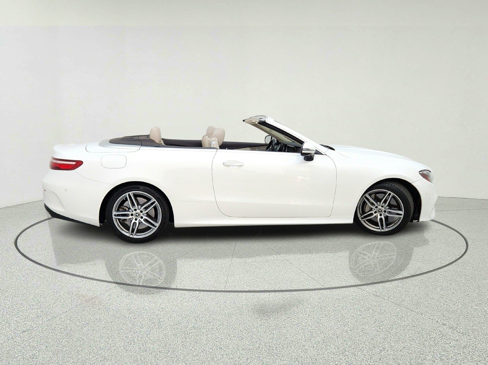 Used 2019 Polar White Mercedes-Benz E 450 image 7