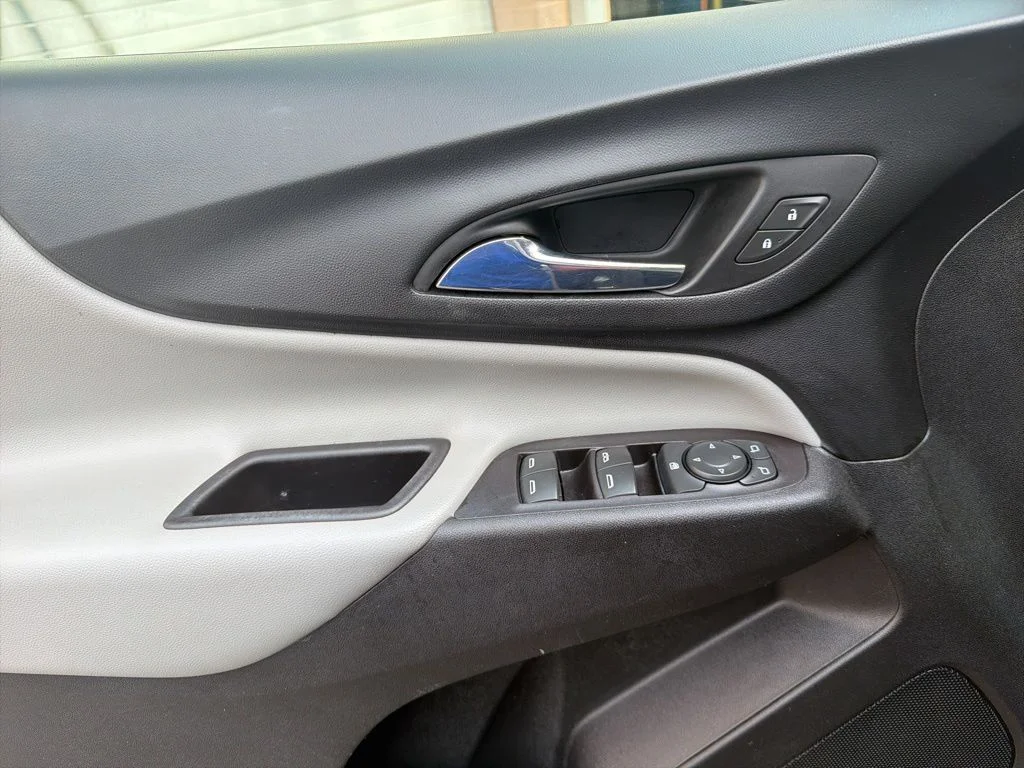 Used 2021 Blue Chevrolet LT image 13