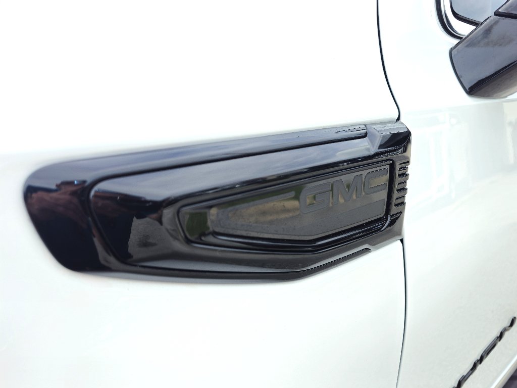 2026 GMC Yukon Elevation - Photo 14