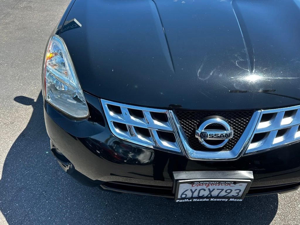 Used 2012 Black Nissan S image 4