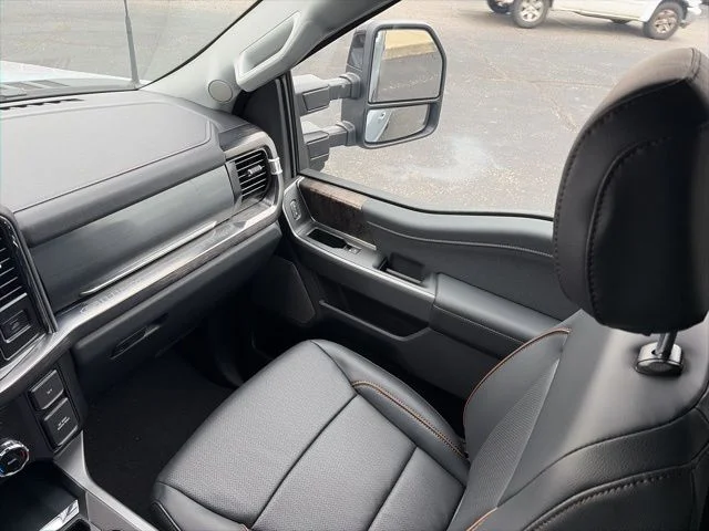 New 2026 Glacier Gray Metallic Tri-Coat Ford F-250® Lariat® image 59
