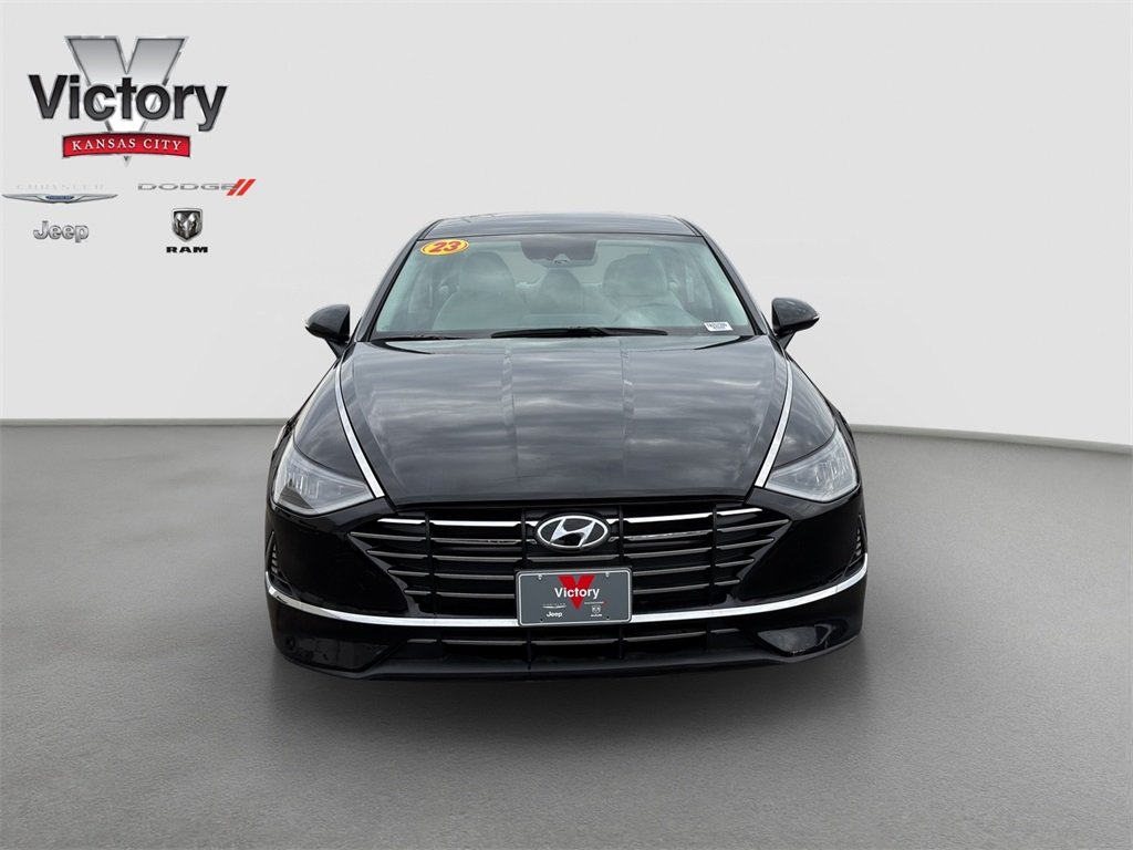 Used 2023 Hyundai Sonata SE with VIN KMHL24JA8PA257395 for sale in Kansas City