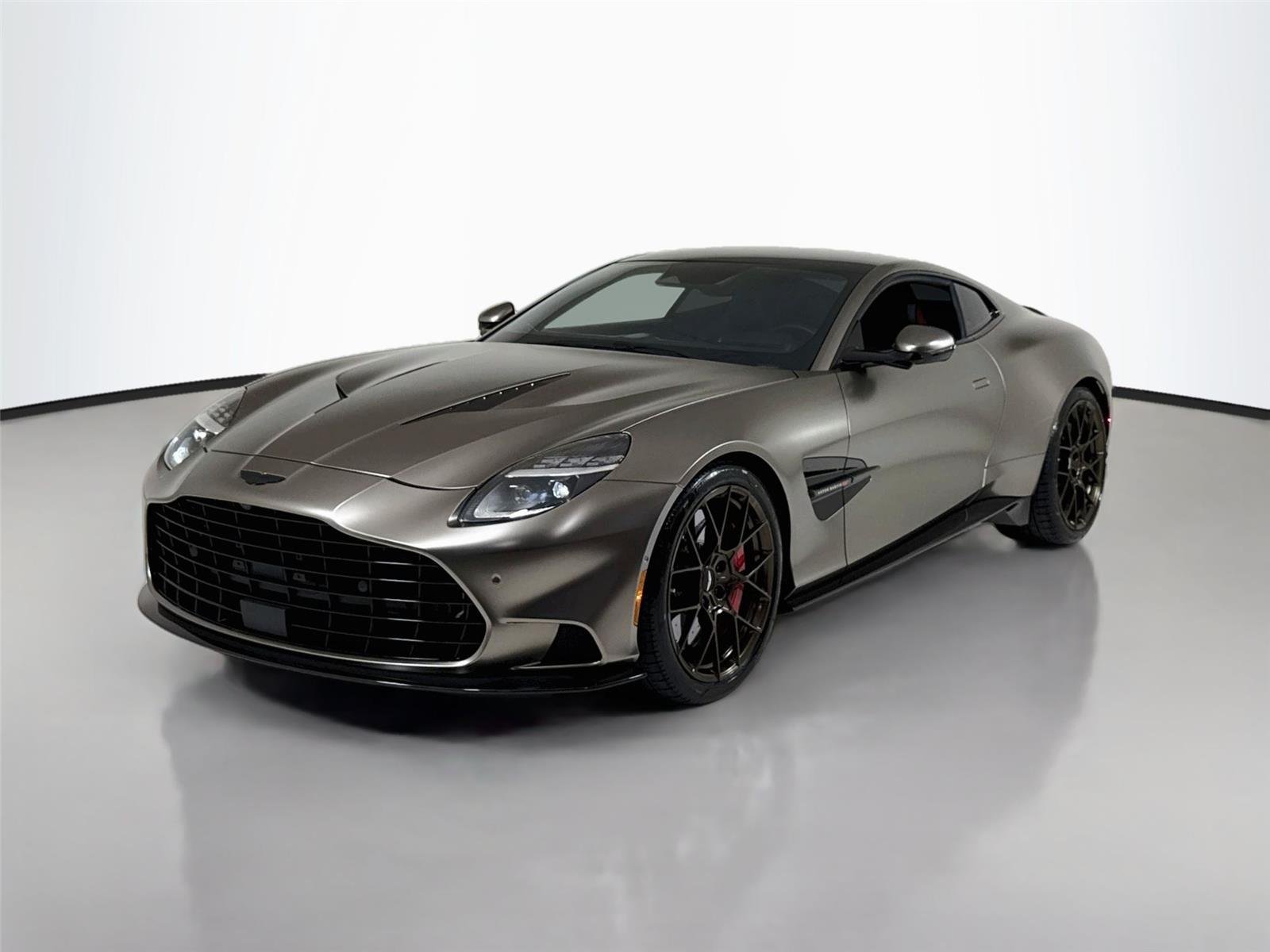 Used 2025  Aston Martin  image 45