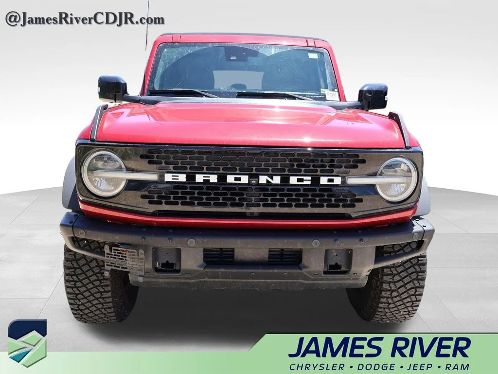 Used 2021 Red Ford Wildtrak image 7