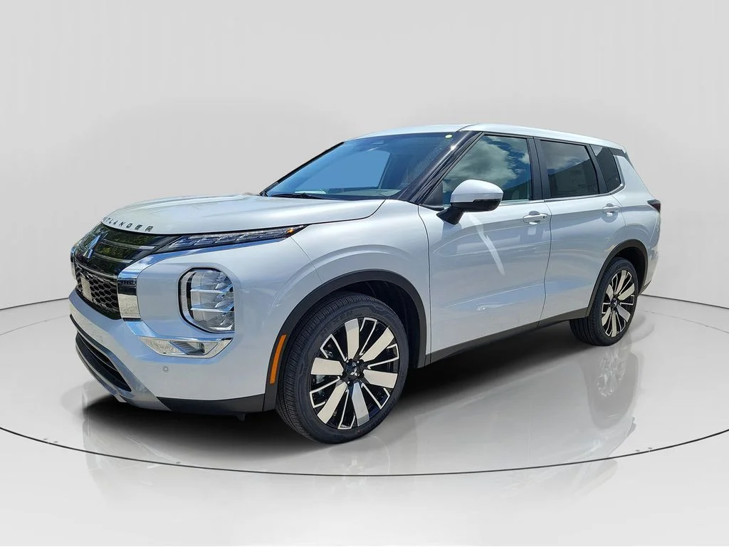New 2026 WHITE DIAMOND Mitsubishi SE 1.5T 2WD image 3