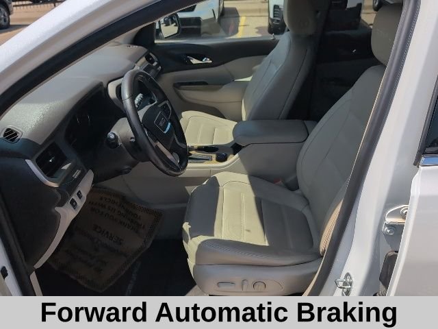 Used 2017 White GMC Denali image 12
