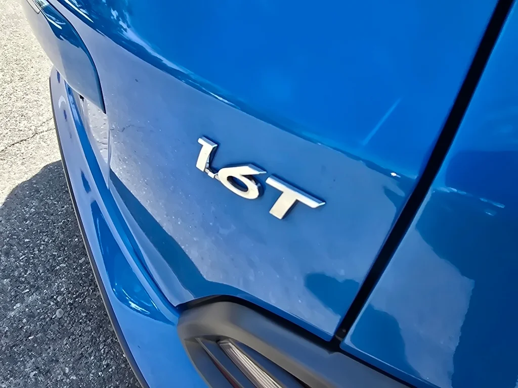 Used 2019 Surf Blue Hyundai Ultimate image 12