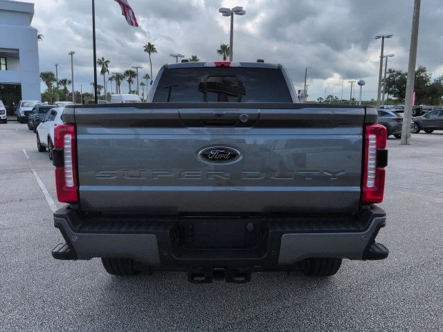 Used 2025 Gray Ford Lariat image 5