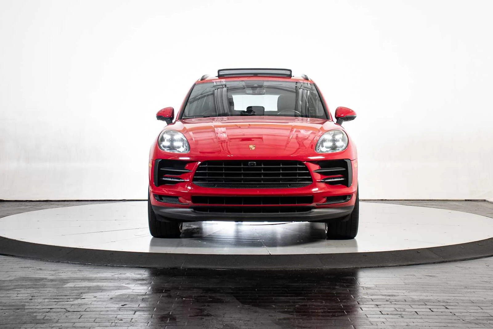 Used 2021 Carmine Red Porsche S image 9