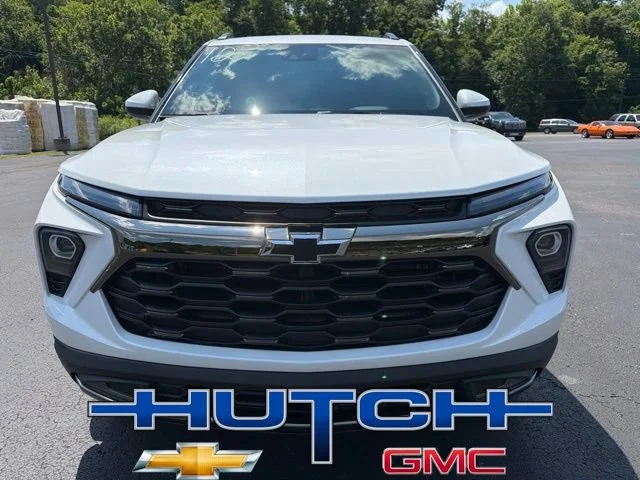 New 2026 Iridescent Pearl Tricoat Chevrolet ACTIV image 6