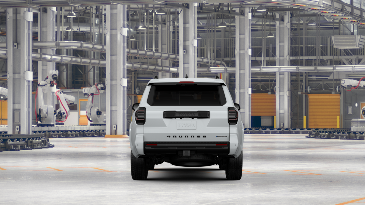 New 2026 Wind Chill Pearl Toyota Platinum image 8
