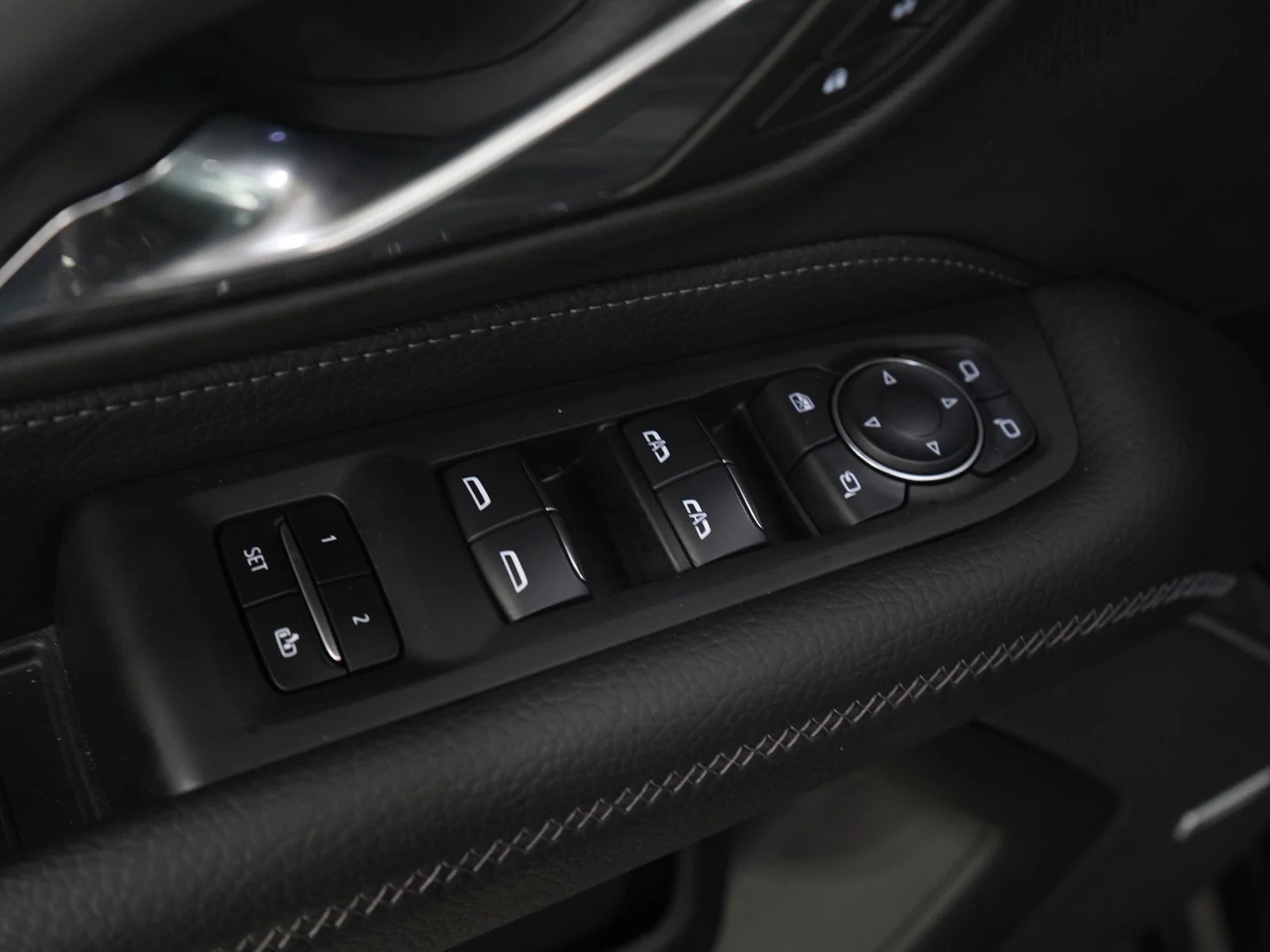Used 2024 Onyx Black GMC Denali image 23
