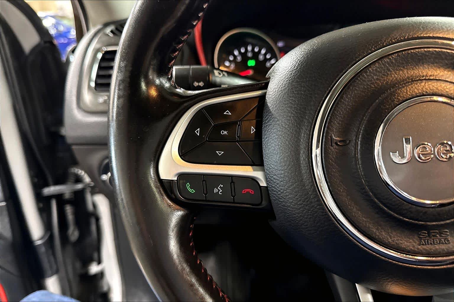 Used 2020 Sting-Gray Clearcoat Jeep Trailhawk image 23