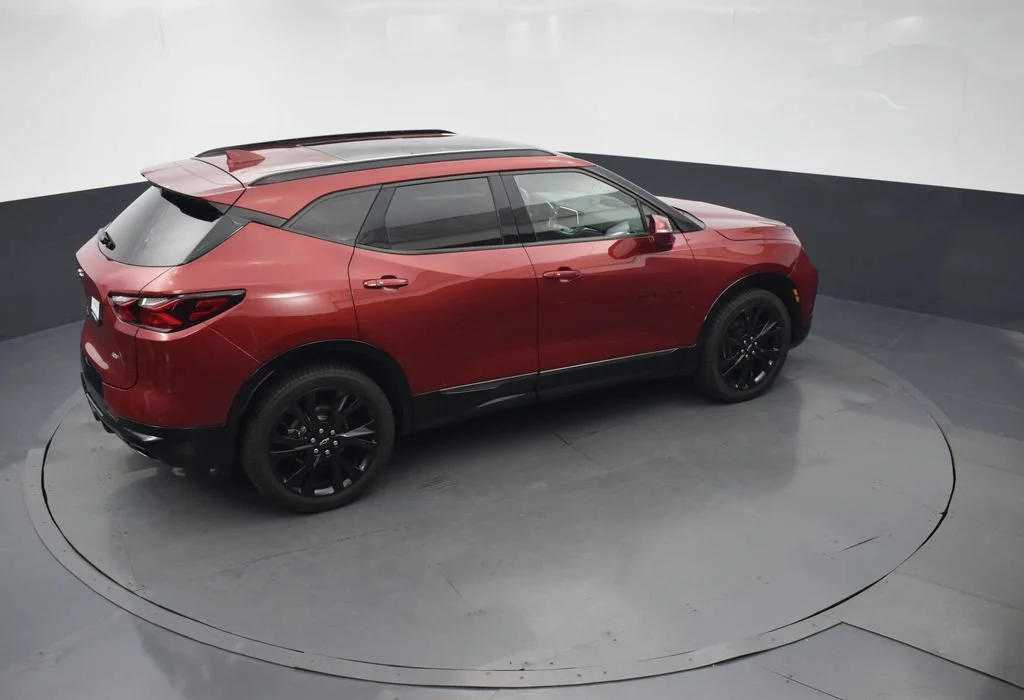 Used 2019 CAJUN RED TINTCOAT Chevrolet RS image 46