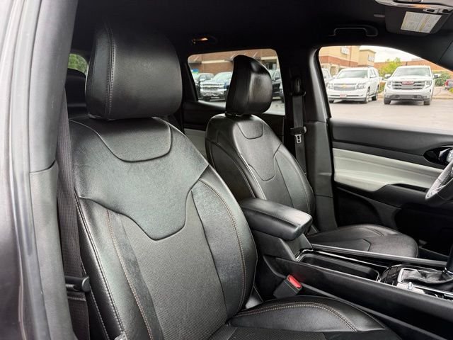 Used 2023 Gray Jeep Limited image 23