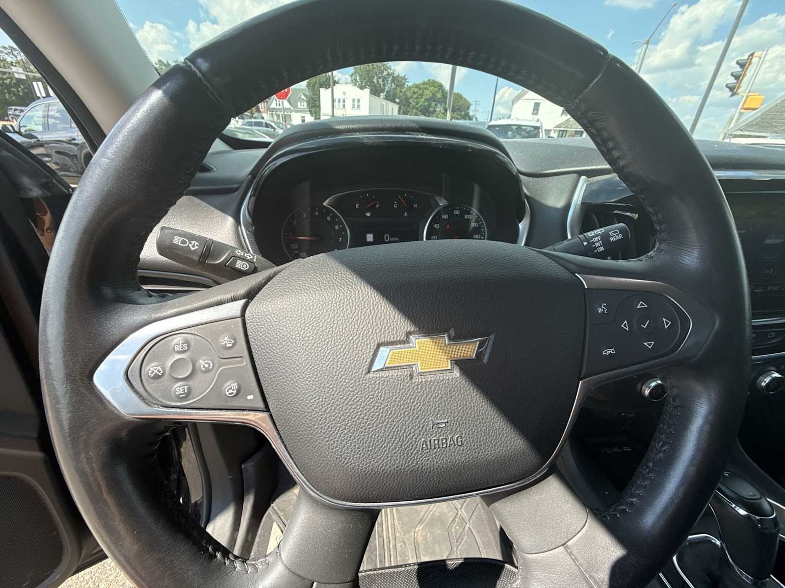 Certified Used 2020 MIDNIGHT BLUE METALLIC Chevrolet Premier image 11