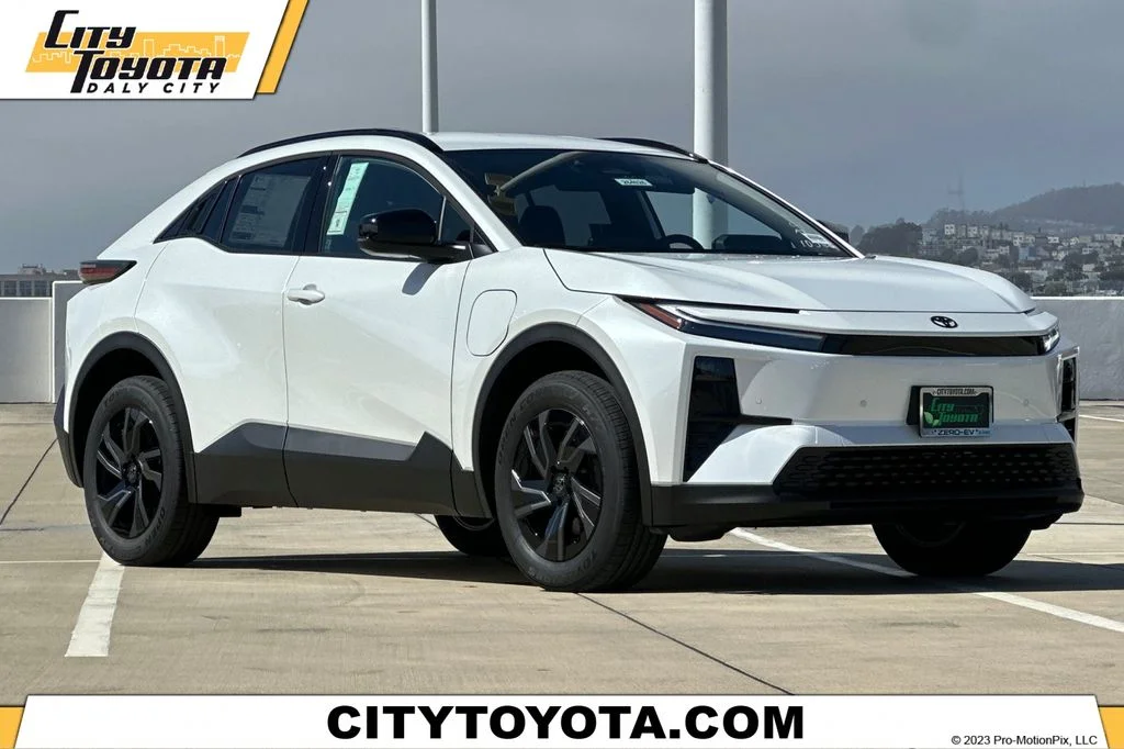 2026 Toyota C-HR  SE