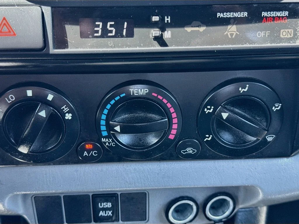 Used 2014 Silver Toyota Base image 16