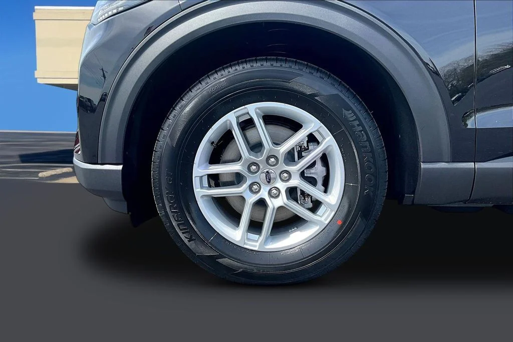 2026 Ford Explorer Active - Photo 13