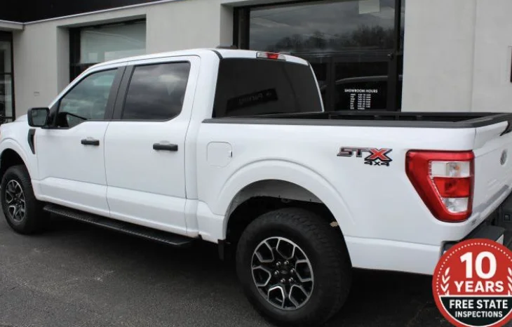 Used 2023 White Ford XL image 2