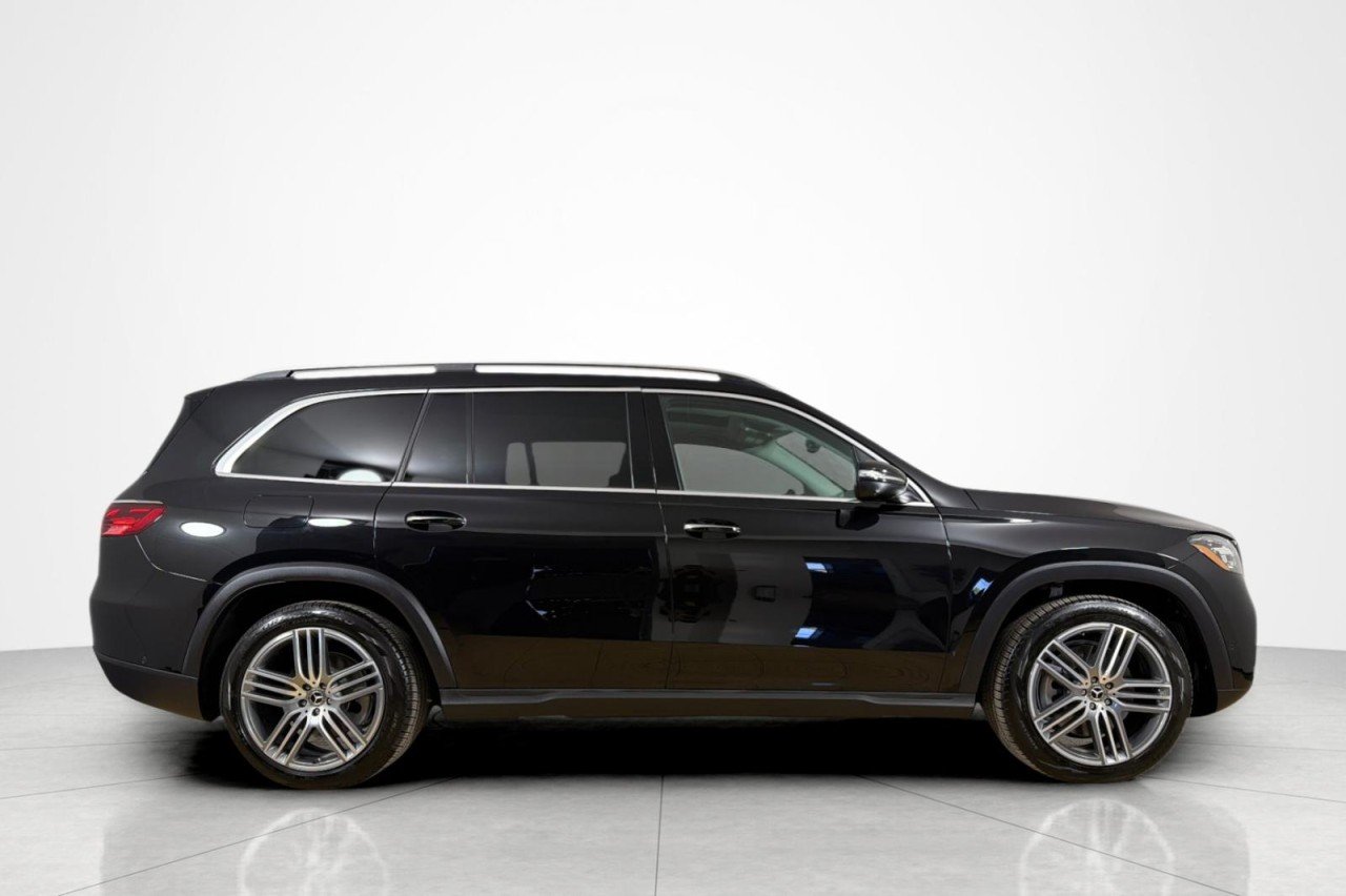 Used 2026 OBSIDIAN BLACK METAL Mercedes-Benz GLS 450 image 6