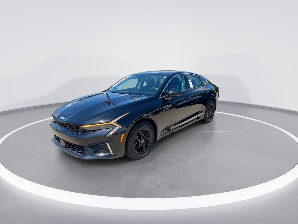 Used 2026 Black Kia LXS image 4