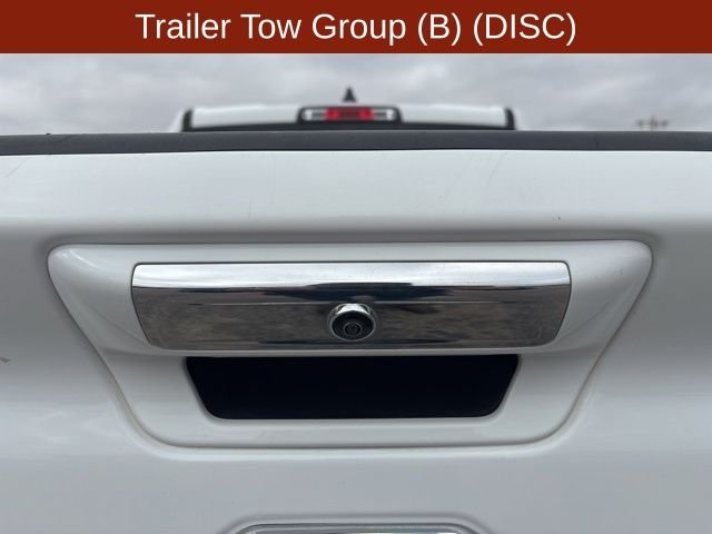 Used 2022 White Ram Laramie image 4