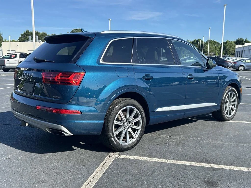 Used 2018  Audi 2.0T Premium Plus image 7