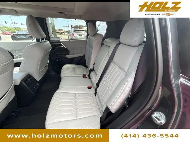2025 Mitsubishi Outlander SEL - Photo 26