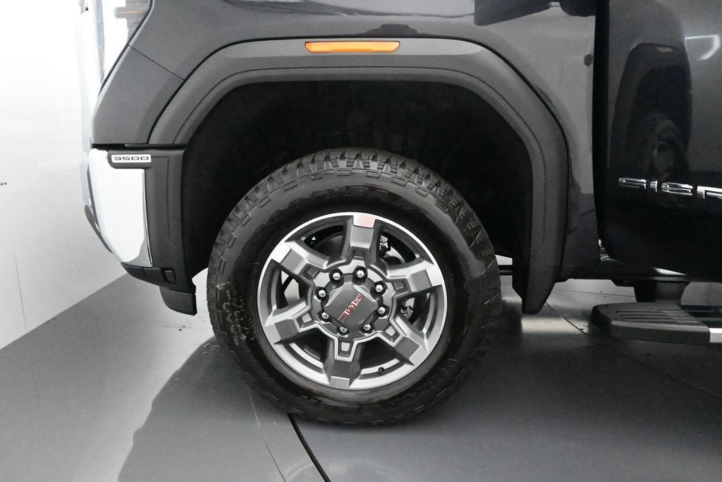 2026 GMC Sierra 3500HD SLE - Photo 10