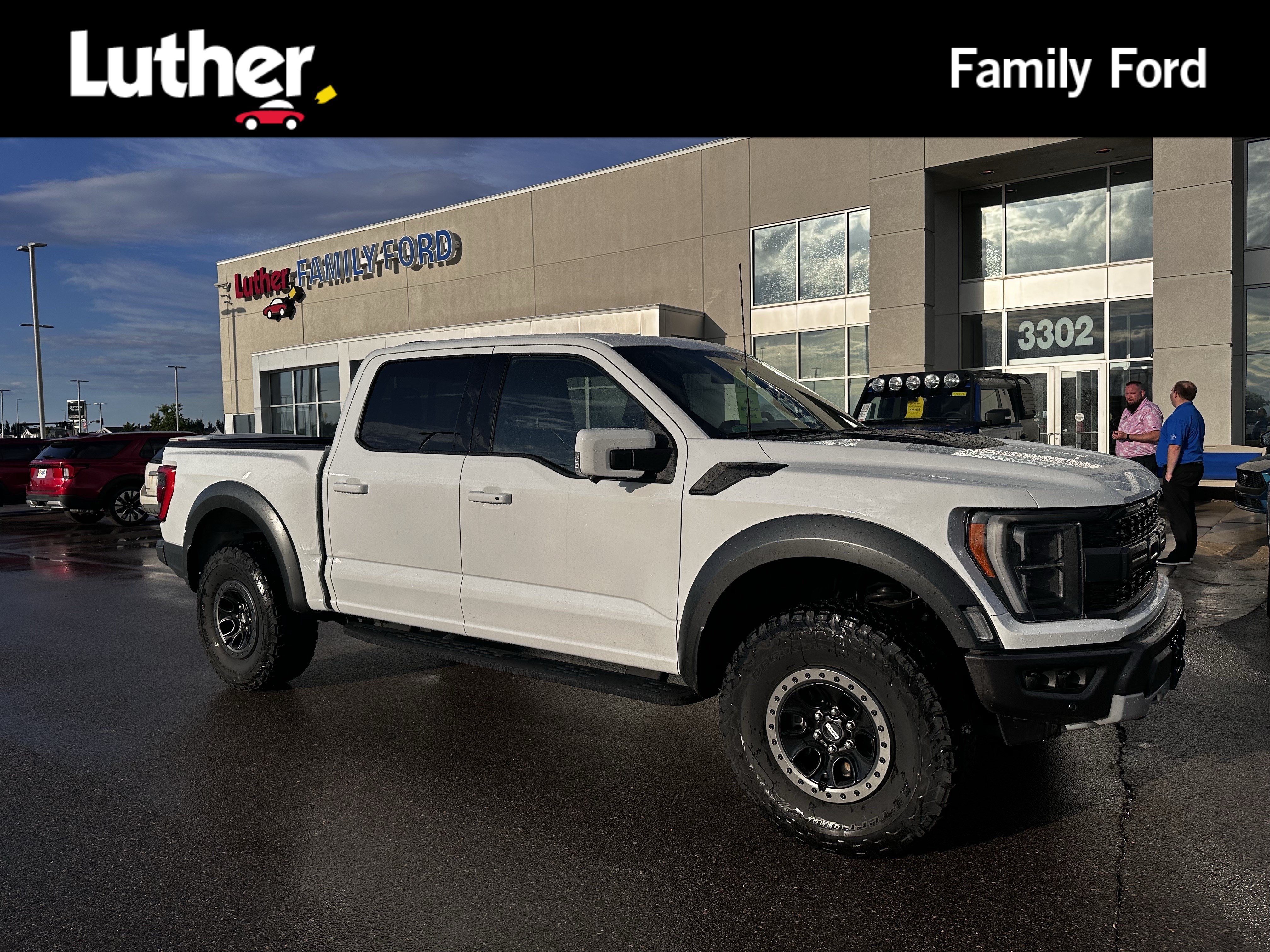 Used 2022 Oxford White Clearcoat Ford Raptor image 1