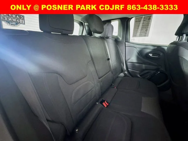 Used 2017 White Jeep Latitude image 24