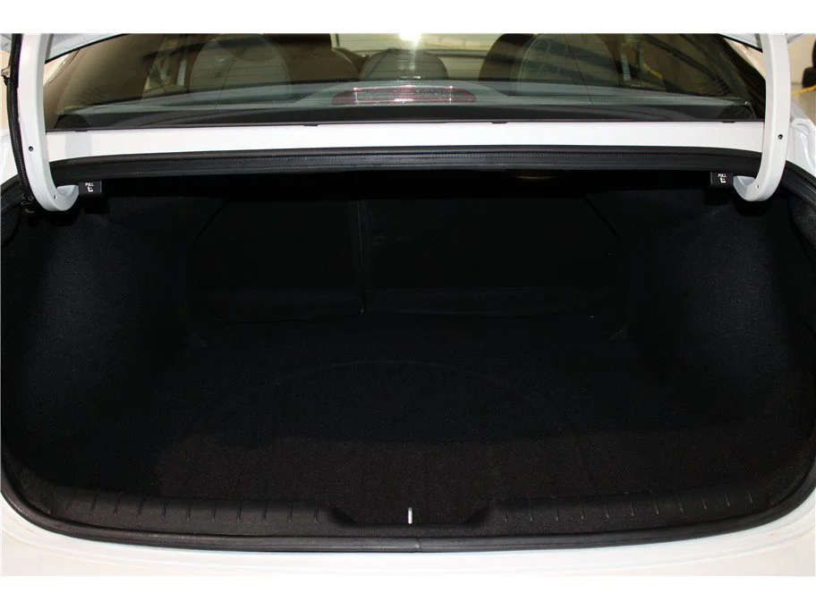 Used 2021 Quartz White Hyundai SEL image 19