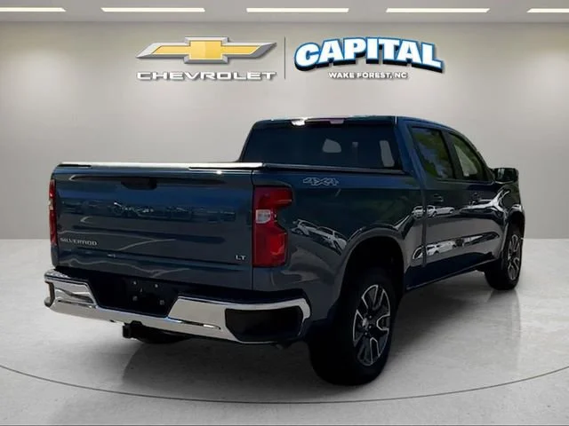 Used 2024 Lakeshore Blue Metallic Chevrolet LT (2FL) image 5