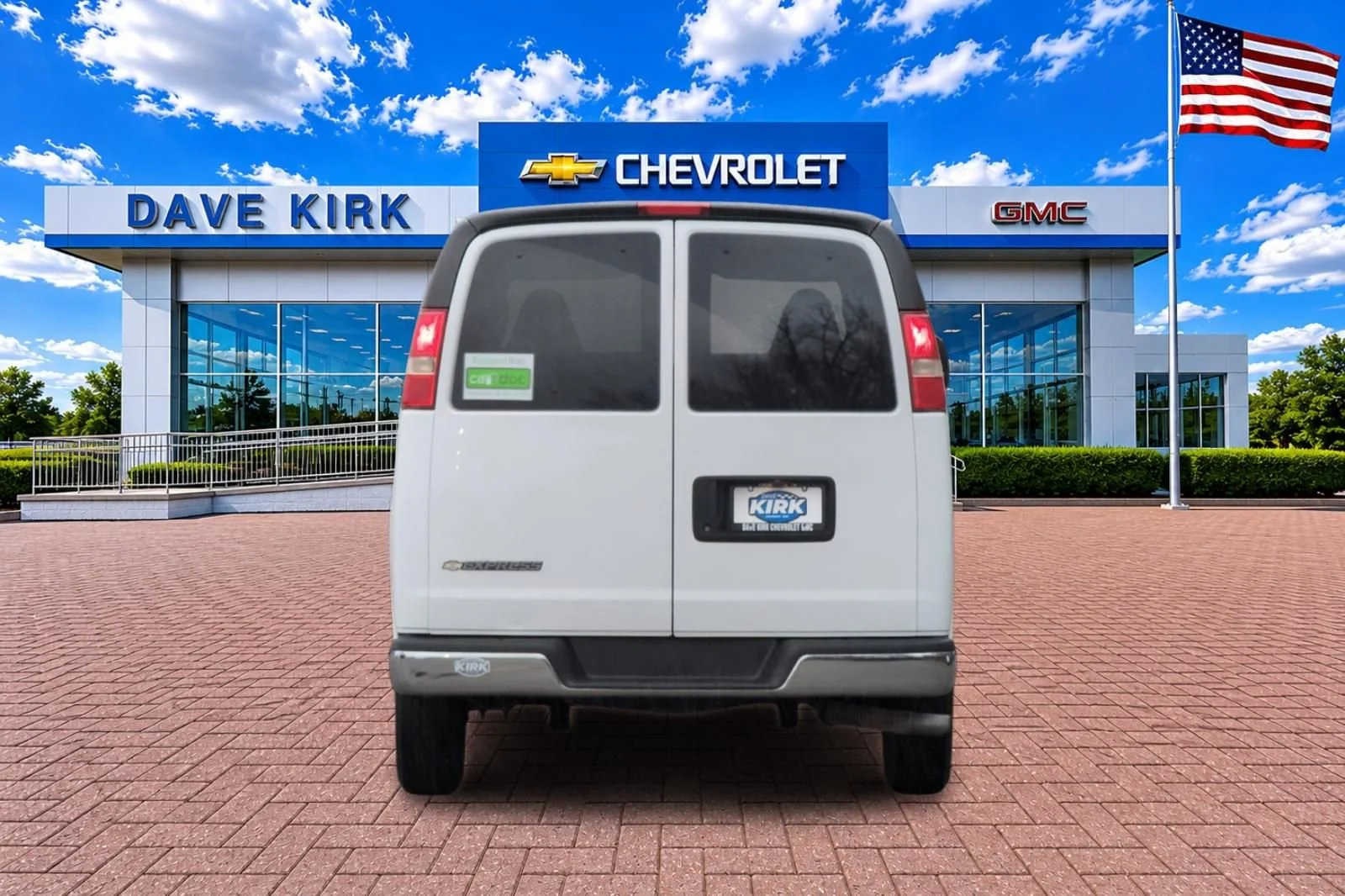 Used 2017 SUMMIT WHITE Chevrolet LT image 4