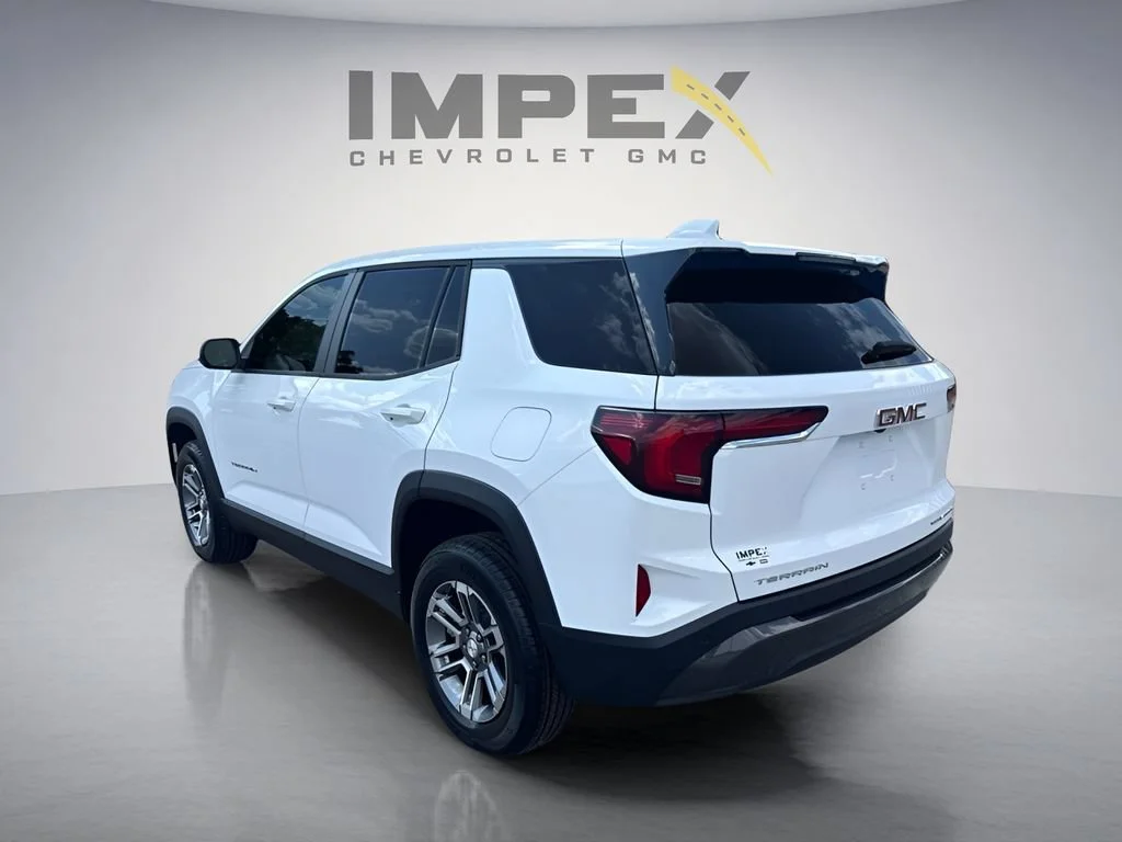 New 2027 Summit White GMC Elevation image 3