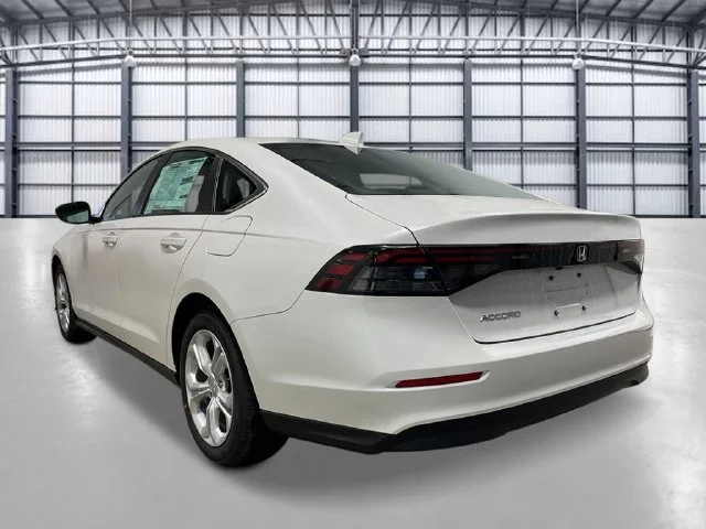 New 2026 Platinum White Pearl Honda LX image 3