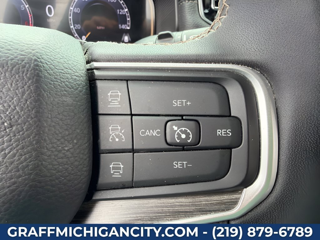 Used 2024  Jeep Series II image 27