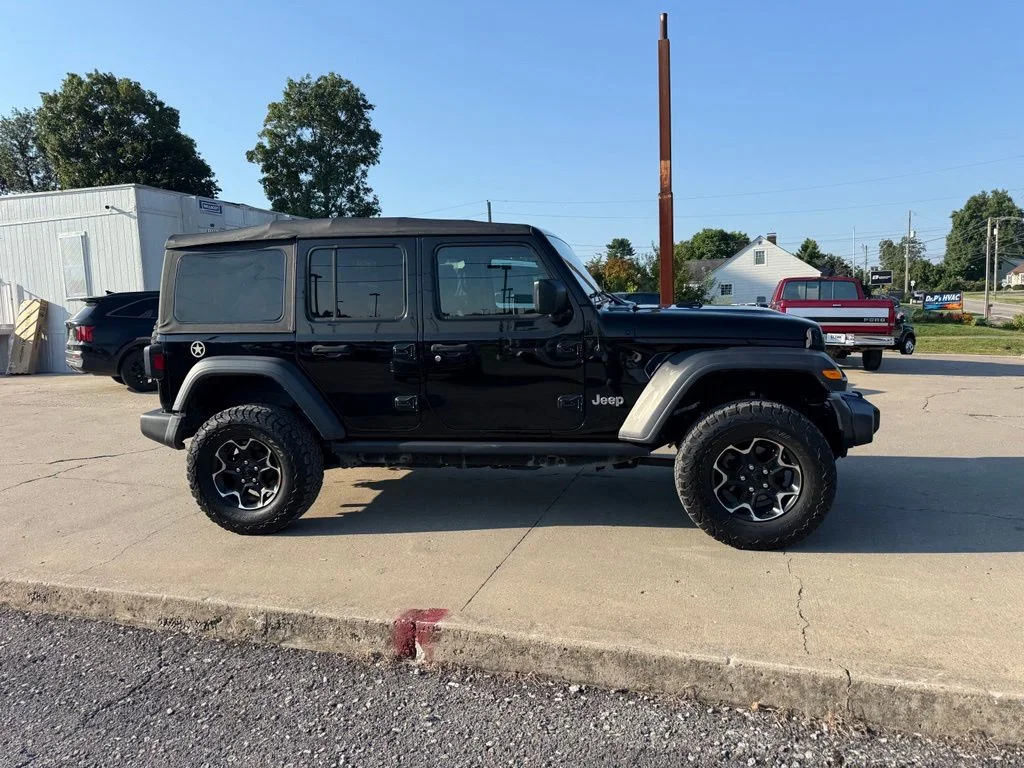Used 2018 Black Jeep Unlimited Sport S image 5