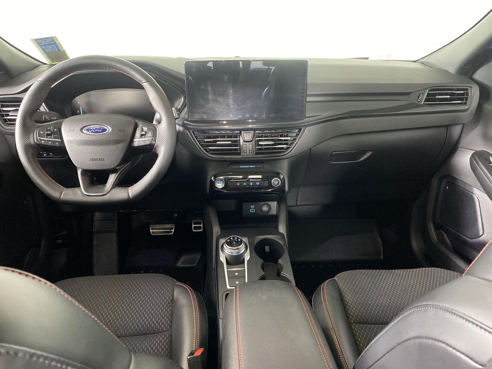 Used 2023 Iconic Silver Ford ST-Line image 26
