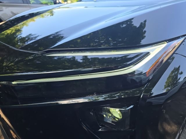 New 2026 Midnight Black Metallic Toyota XLE image 31