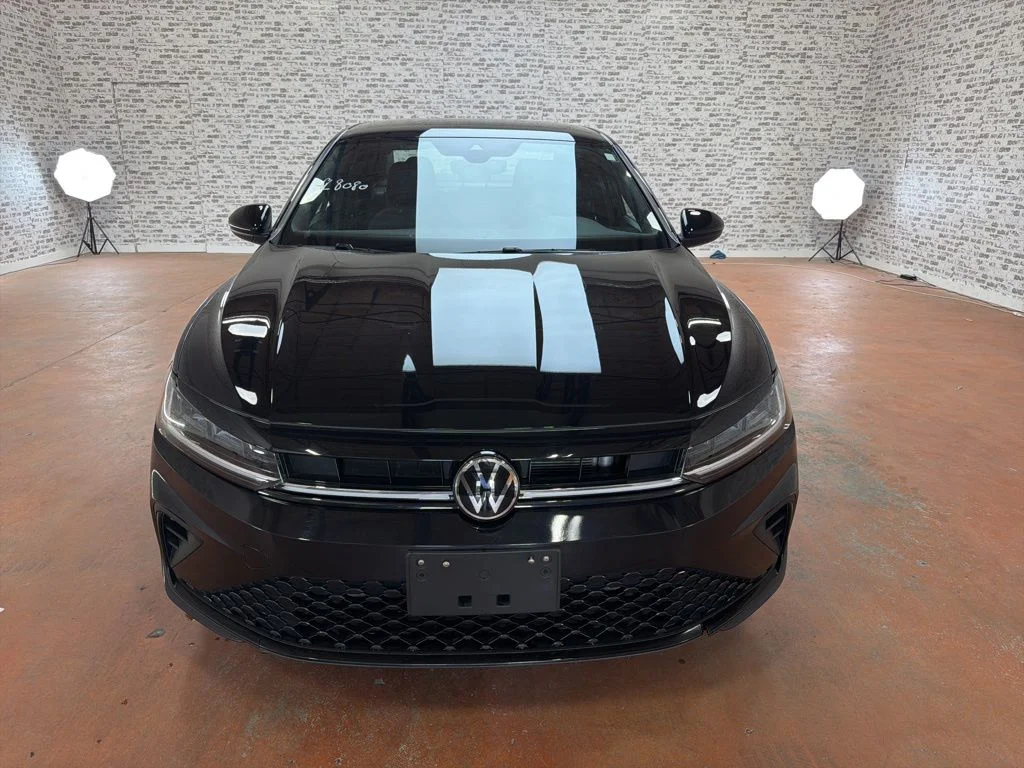 Used 2025 Black Volkswagen 1.5T Sport image 2