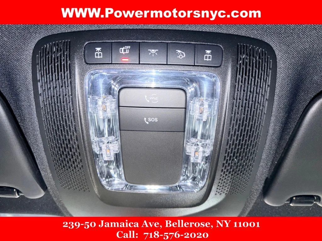 Used 2021 Black Mercedes-Benz GLA 250 image 33