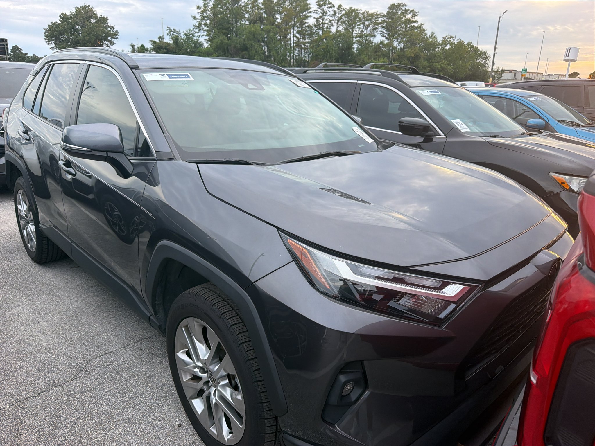 Used 2023 Magnetic Gray Metallic Toyota XLE Premium image 1