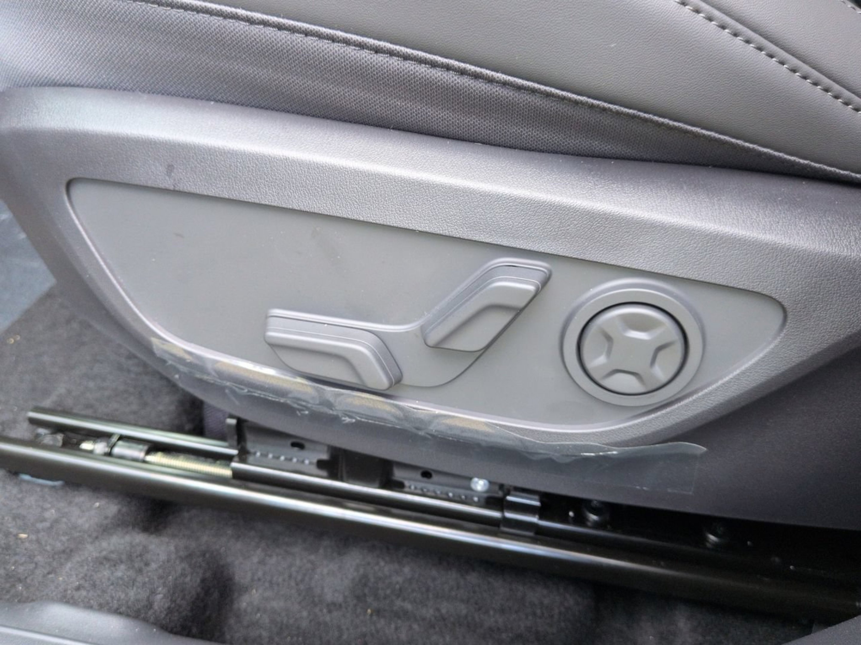 New 2027 Pale Gray Kia X-Line SX image 30